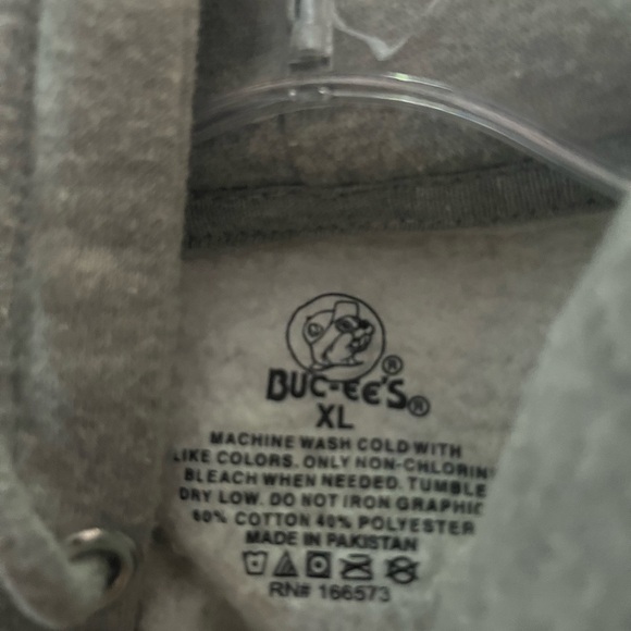 Buc Ees Hoodie Mens Large Gray Pullover Graphic Print Distressed Merch Sweater - Picture 5 of 5